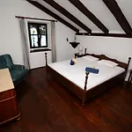 Nyaraló Avelina